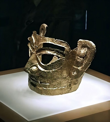 1770550049533648.jpg 青铜面具.jpg